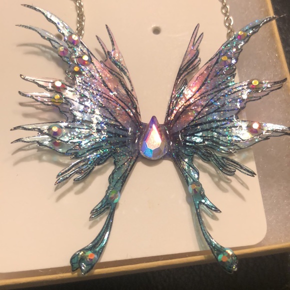 Fairy wing necklace - Picture 9 of 12